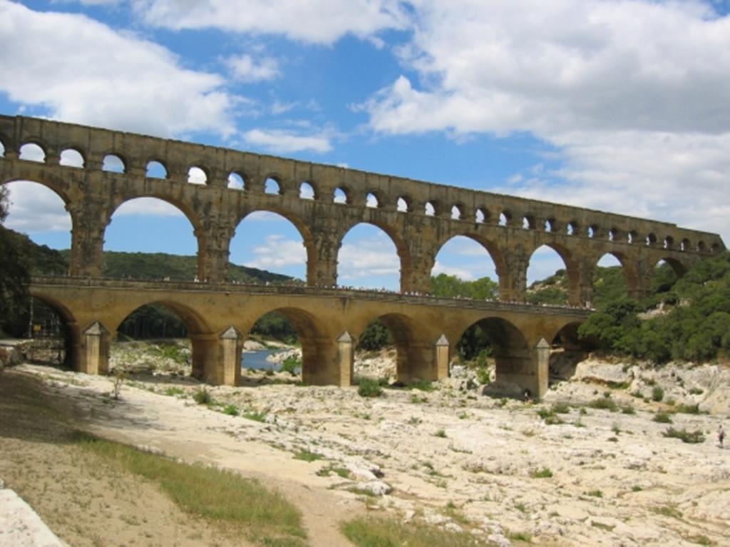 Le Mas De L'Amandier Saint-Saturnin-les-Avignon Exterior photo